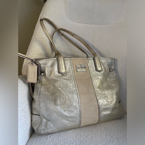 Coach Chelsea Leather Stripe Charlie Carryall Tote cream and gold met colour - Picture 6 of 16